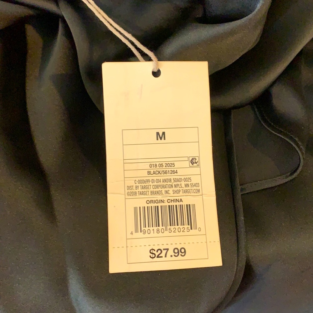 Silk like target maxi skirt. New w tag